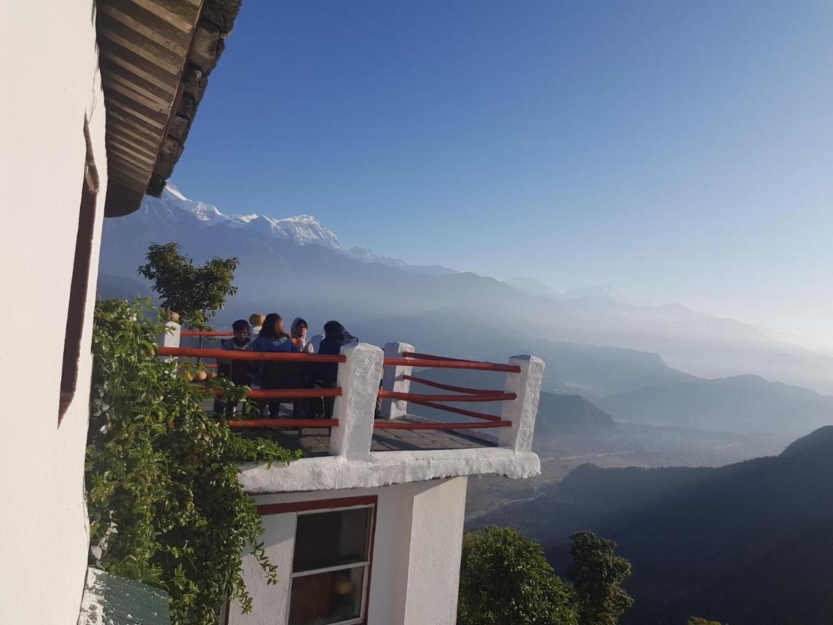 Es Deurali Resort Pokhara Dış mekan fotoğraf