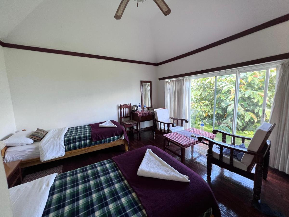 Es Deurali Resort Pokhara Dış mekan fotoğraf