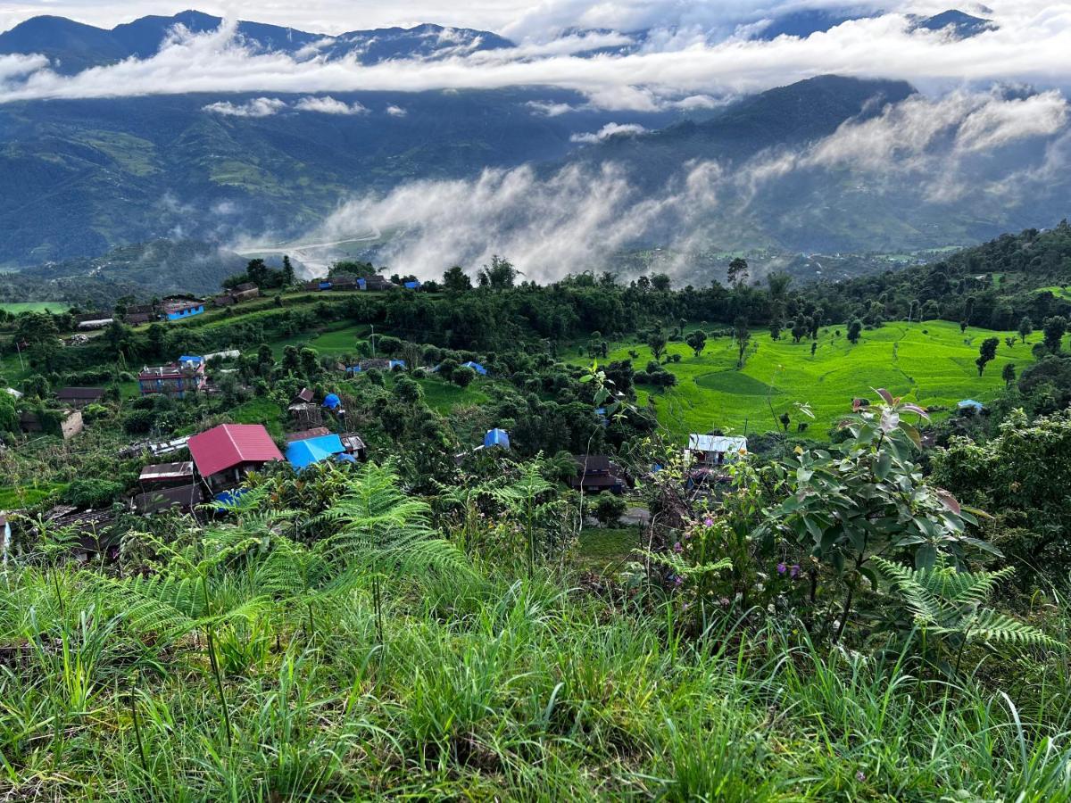 Es Deurali Resort Pokhara Dış mekan fotoğraf