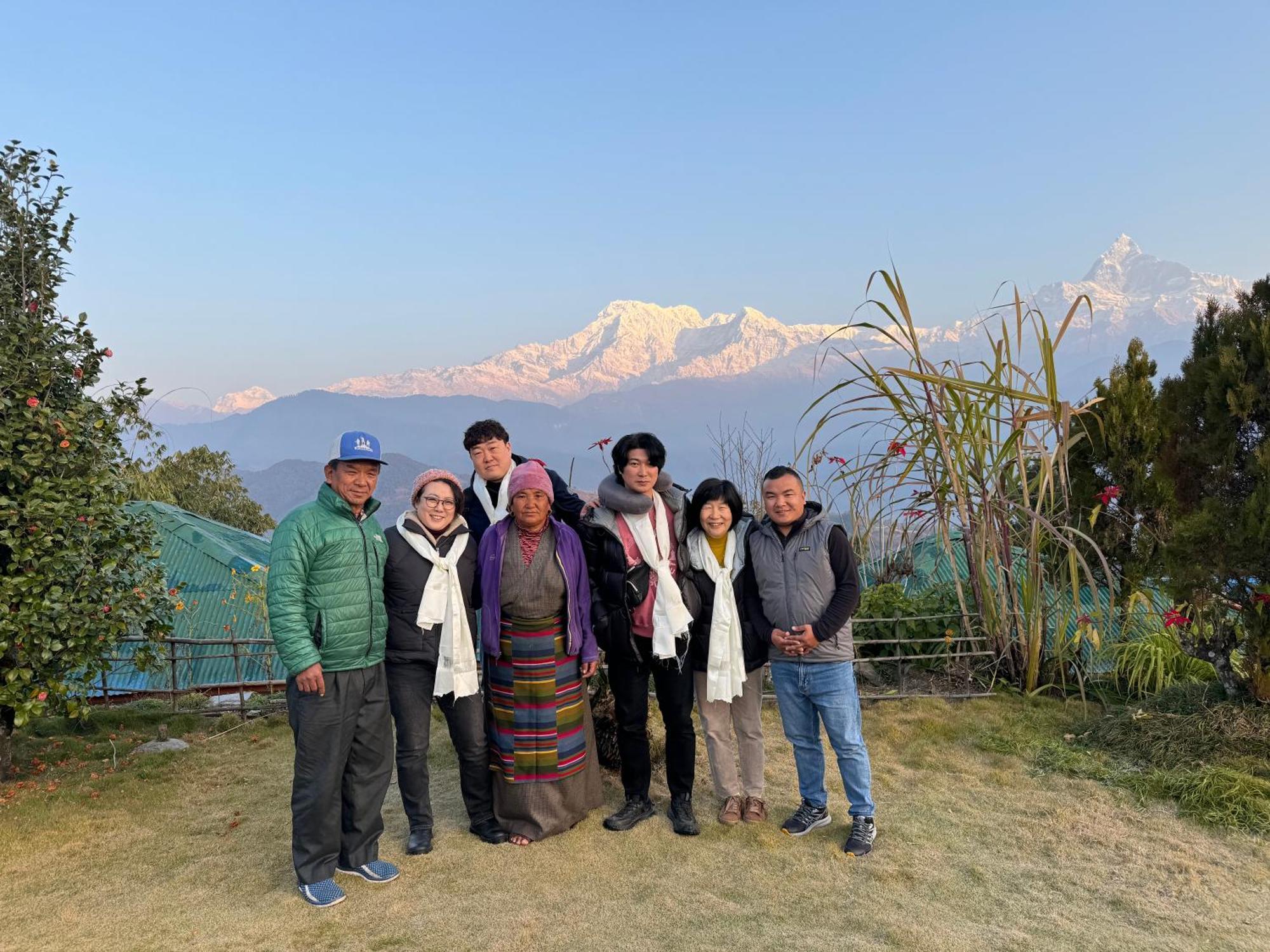 Es Deurali Resort Pokhara Dış mekan fotoğraf