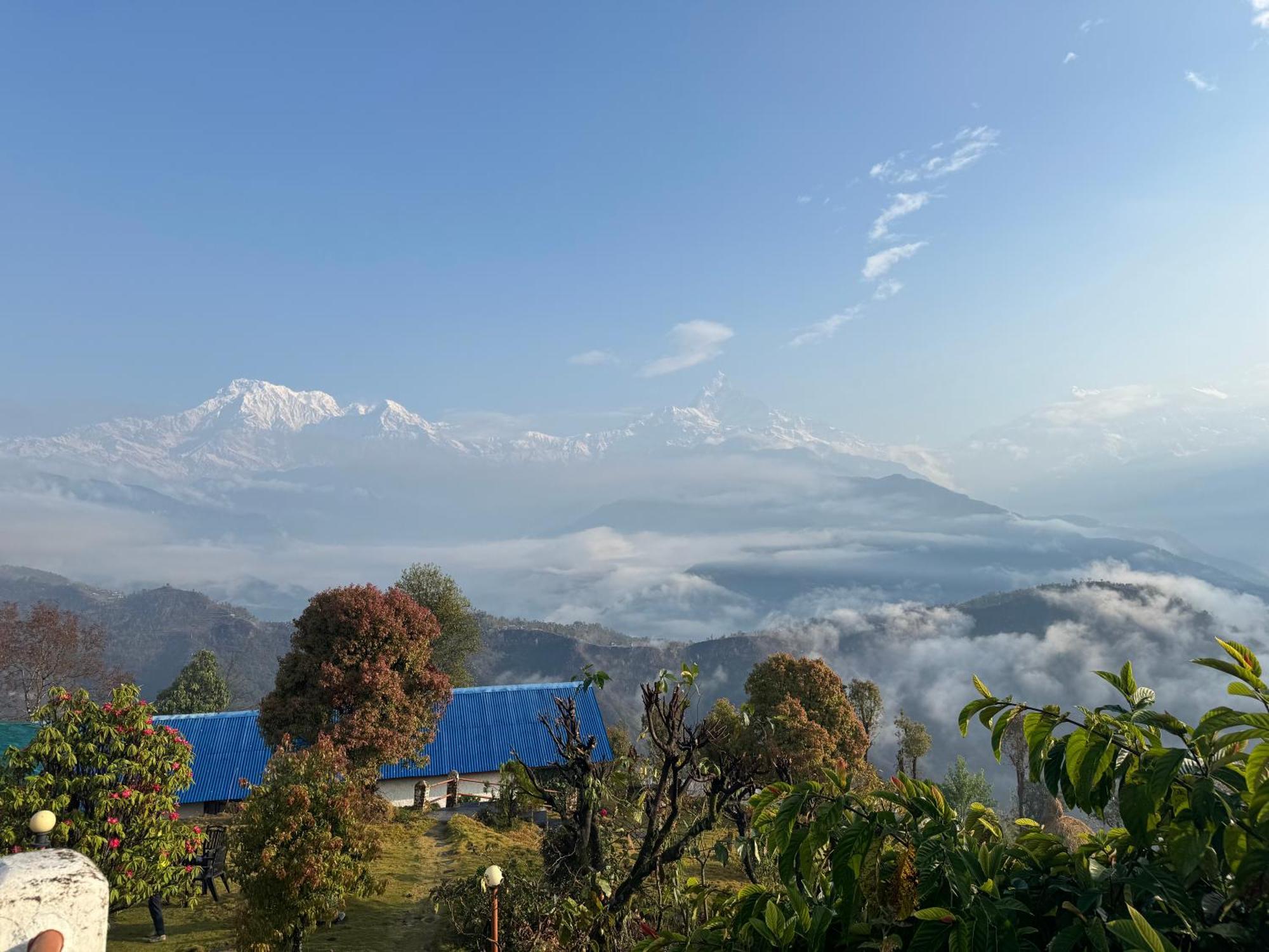 Es Deurali Resort Pokhara Dış mekan fotoğraf
