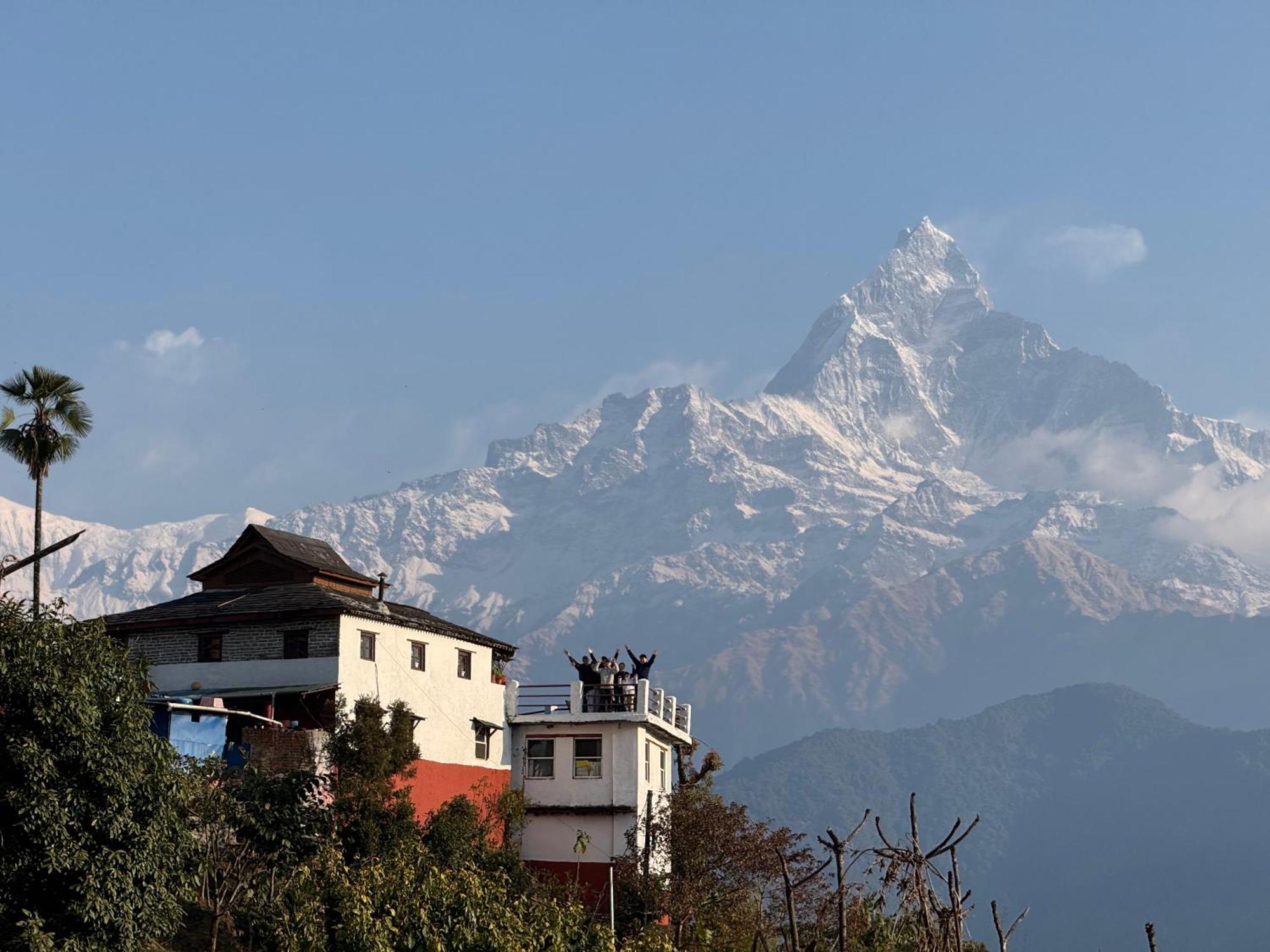 Es Deurali Resort Pokhara Dış mekan fotoğraf
